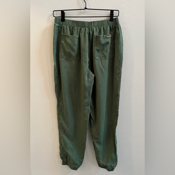Matilda Jane Women's Field Notes Green Drawstring Jogger Pants size Small - Picture 3 of 10